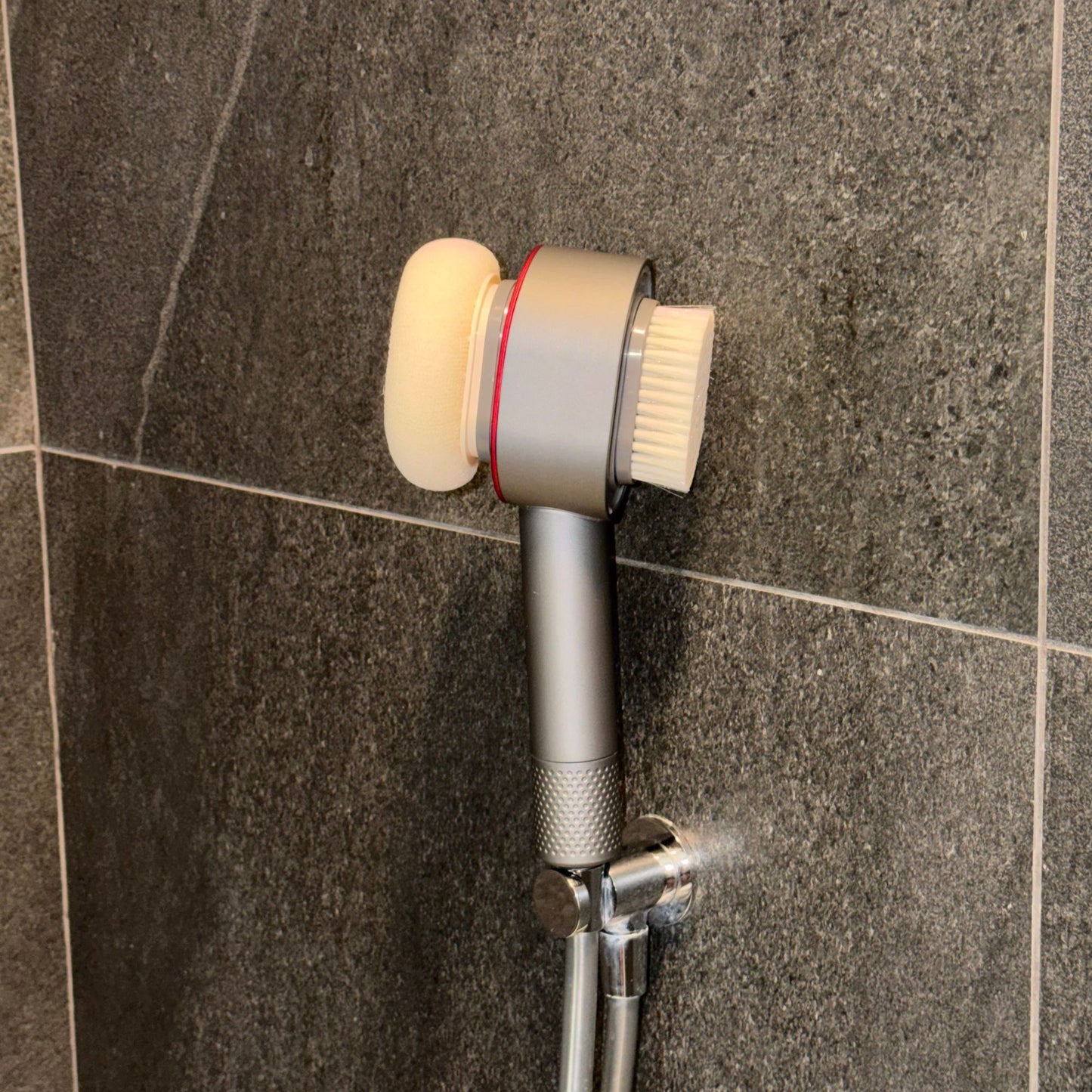 Brosse de massage EOVAA pour la douche